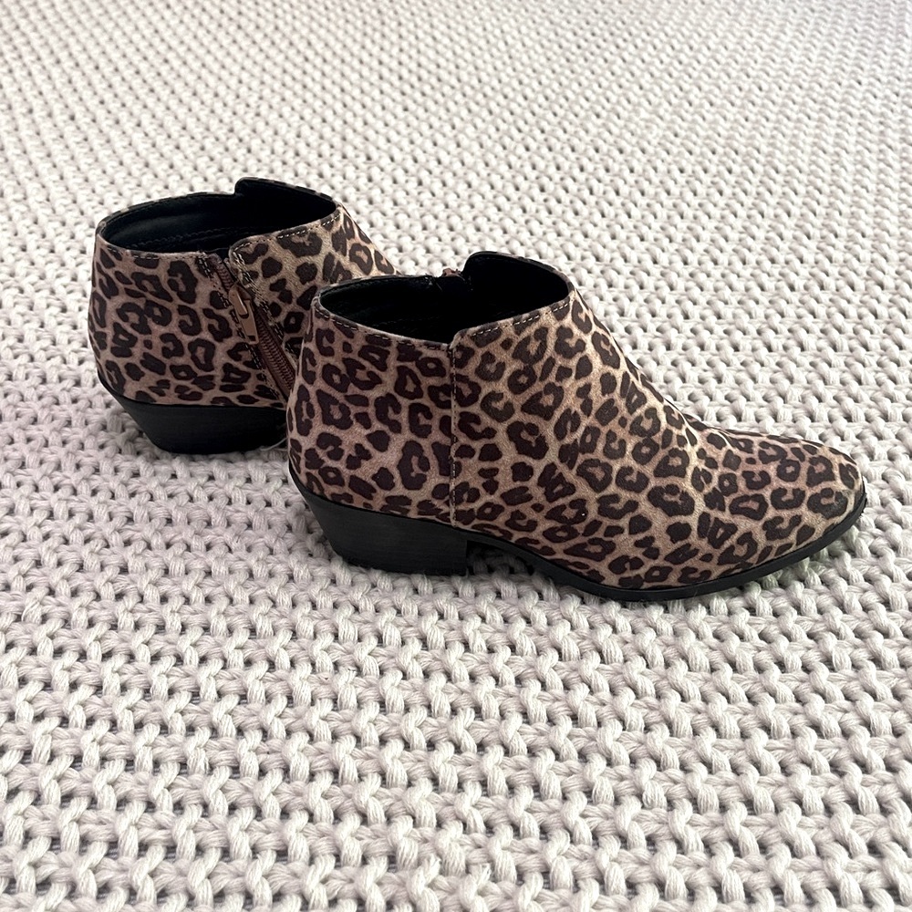 Leopard Print Booties NWOT